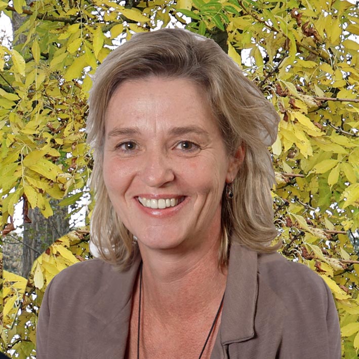 Anneke Oostra